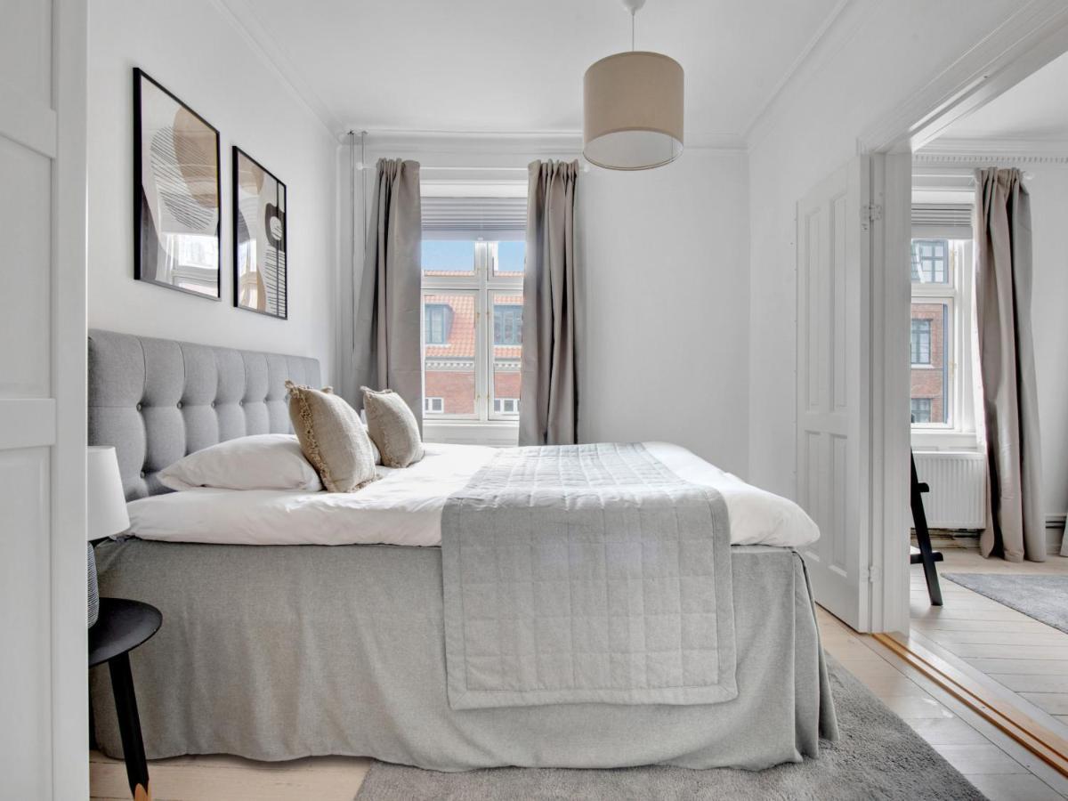 Sanders Stage - Endearing Three-Bedroom Apartment Near Nyhavn كوبنهاجن المظهر الخارجي الصورة