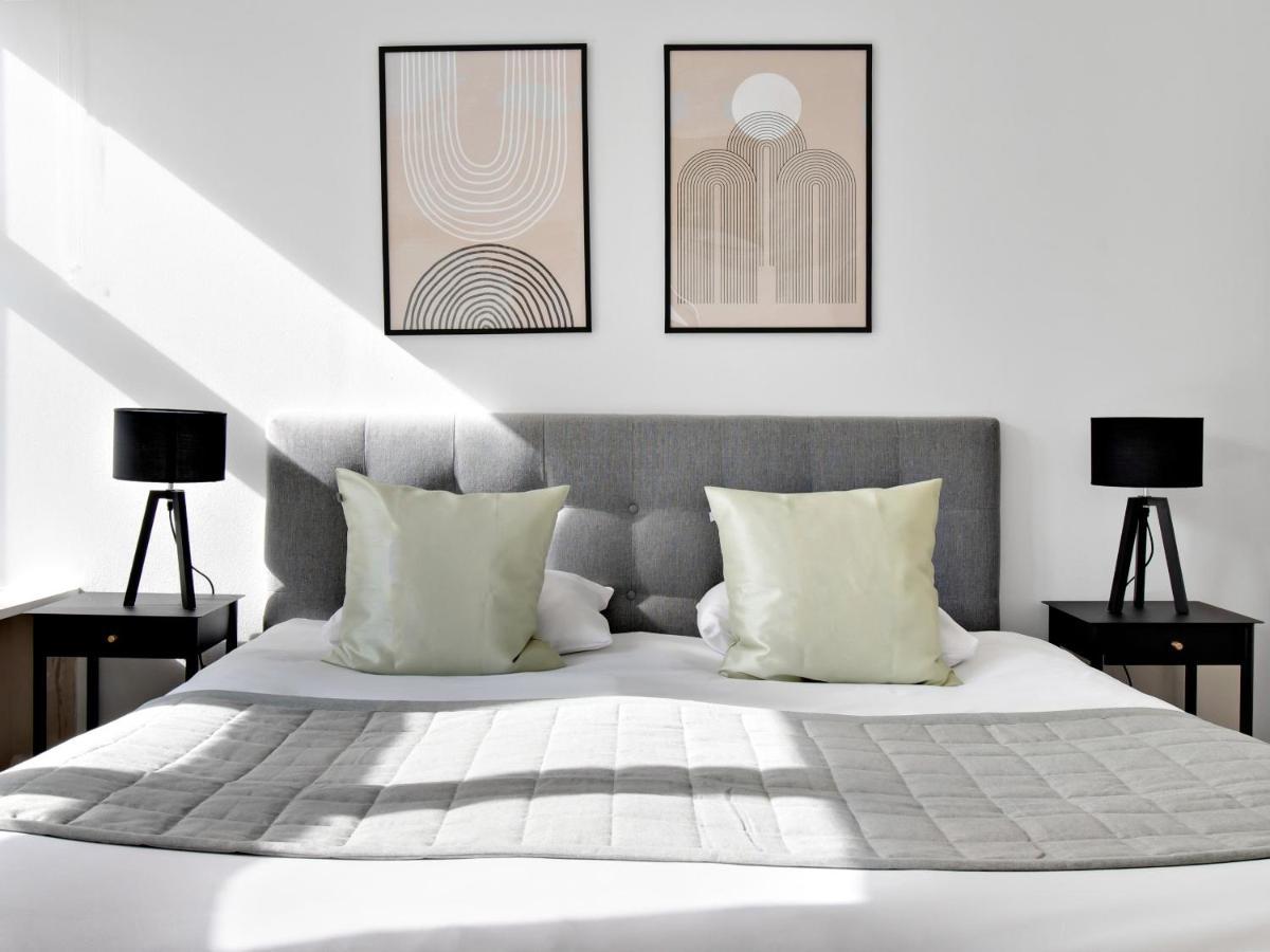 Sanders Stage - Endearing Three-Bedroom Apartment Near Nyhavn كوبنهاجن المظهر الخارجي الصورة
