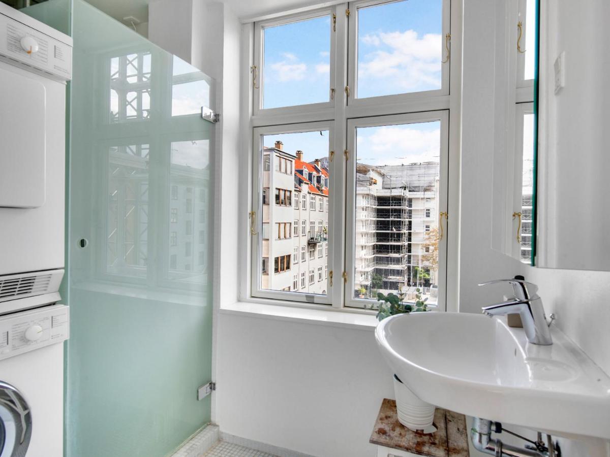 Sanders Stage - Endearing Three-Bedroom Apartment Near Nyhavn كوبنهاجن المظهر الخارجي الصورة